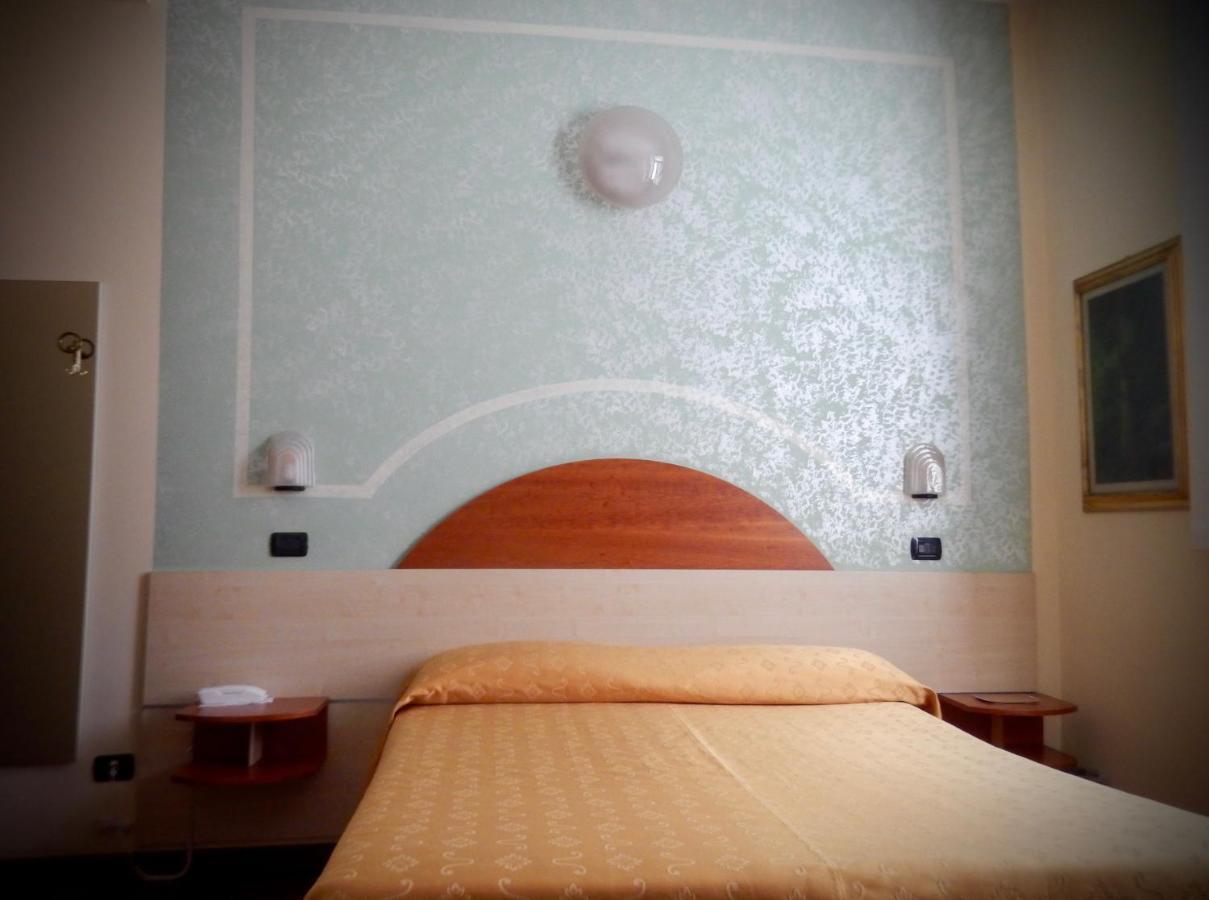Hotel Giglio Сальсомаджоре-Терме Экстерьер фото